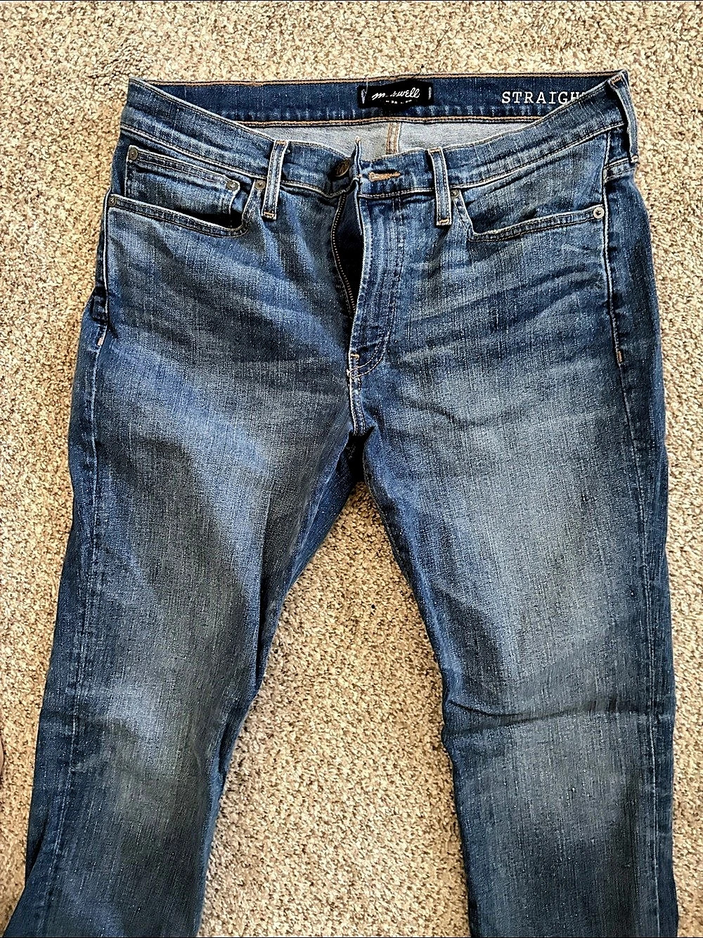 Excellent used condition - Madewell Straight Leg Jeans in Light Wash, size 32x30